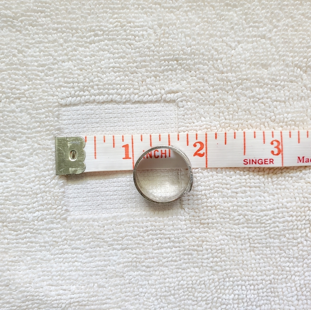 Solid silver ring - Picture 2 of 5